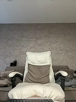 LillySquirtShot online show from 05.19.26