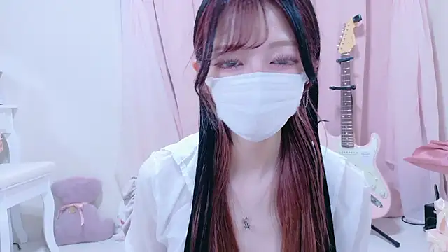 Megu-mimi online show from 10.11.25