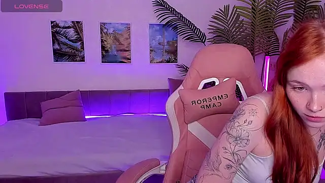 Maya Light online show from 09.11.25