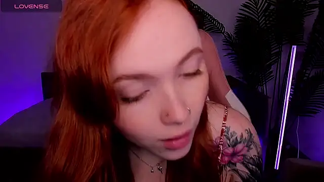 Maya Light online show from 09.13.25