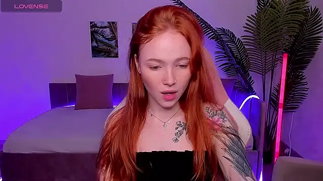 Maya Light online show from 09.21.25