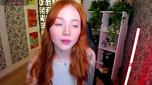 Maya Light online show from 09.26.25