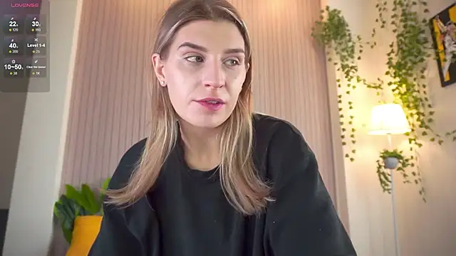 Snapshot of heartseduction chatting on 02.24.26 heartseduction online show from 02.24.26