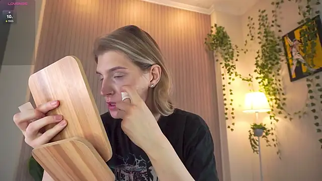 Snapshot of heartseduction chatting on 02.27.26 heartseduction online show from 02.27.26