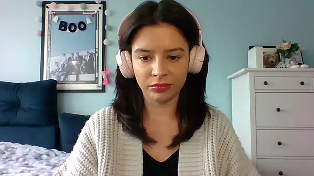 Snapshot of LariceSexy chatting on 10.14.25 LariceSexy online show from 10.14.25