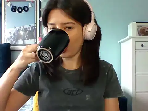 Snapshot of LariceSexy chatting on 10.17.25 LariceSexy online show from 10.17.25