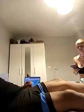 Snapshot of Varonin_123 chatting on 09.16.25 Varonin 123 online show from 09.16.25