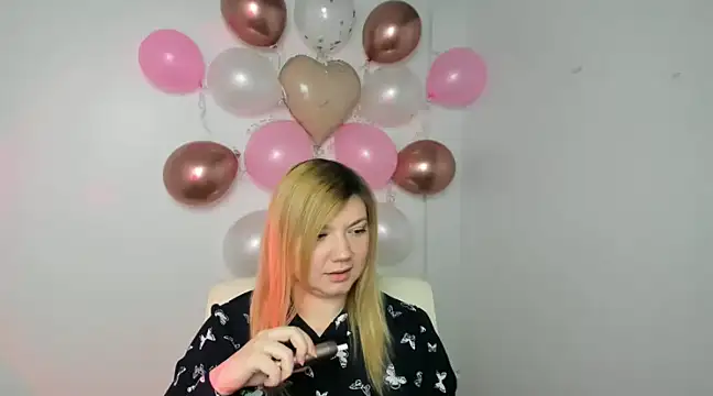 Lola moree online show from 02.11.25