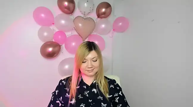 Lola moree online show from 02.14.25