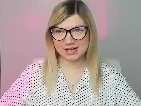 Lola moree online show from 10.25.25