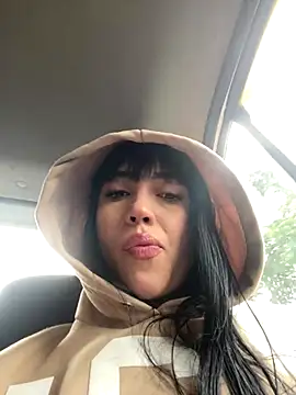 Snapshot of Melody_rousse_ chatting on 09.23.25 Melody rousse online show from 09.23.25