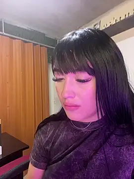 Snapshot of Melody_rousse_ chatting on 10.21.25 Melody rousse online show from 10.21.25