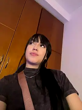 Snapshot of Melody_rousse_ chatting on 10.24.25 Melody rousse online show from 10.24.25