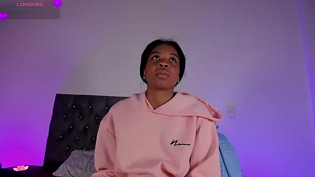 Zaira Rose  online show from 11.21.25