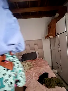 Zaira Rose  online show from 04.13.26