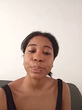 Zaira Rose  online show from 05.25.26