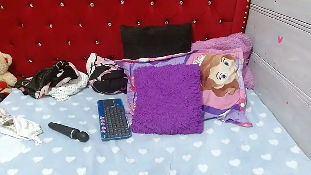 Ariasmithog online show from 02.28.26