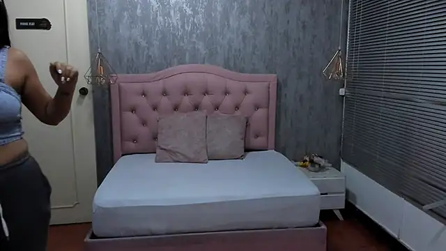 Hadley  online show from 02.19.25