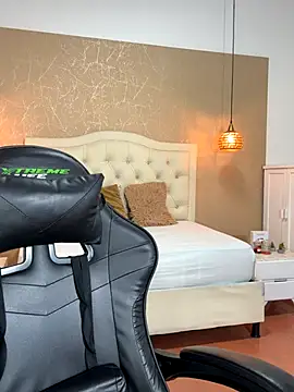 Hadley  online show from 11.18.25