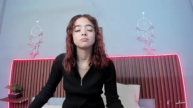 violet thomson online show from 03.12.25