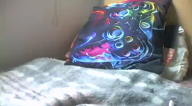 Drag Queen online show from 01.30.25