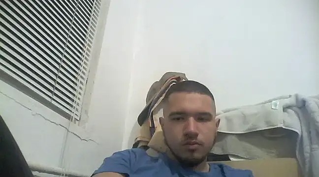 Drag Queen online show from 01.30.25