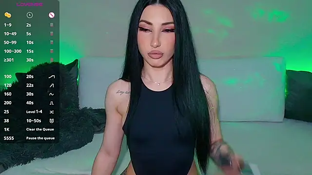 Snapshot of VickyBooXXX chatting on 06.25.26 VickyBooXXX online show from 06.25.26