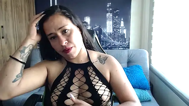 kamila lovee online show from 11.04.25