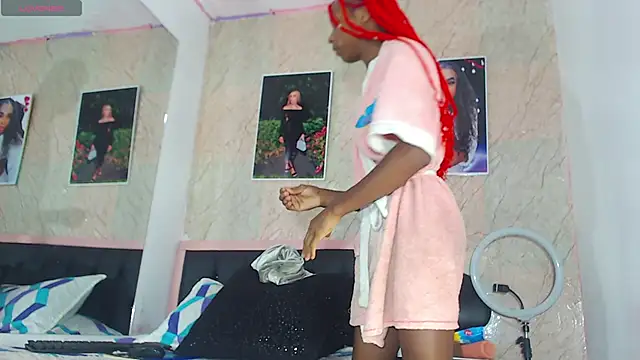 Snapshot of k_stormi_ chatting on 10.13.25 k stormi online show from 10.13.25