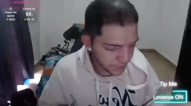Dann Vargas online show from 02.15.25