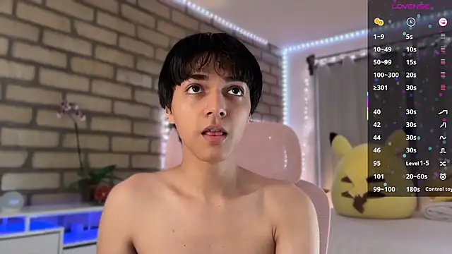 Snapshot of biel_biel chatting on 09.15.25 biel biel online show from 09.15.25