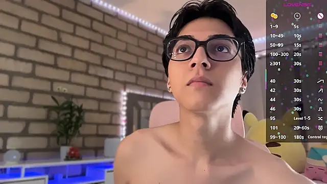 Snapshot of biel_biel chatting on 09.19.25 biel biel online show from 09.19.25