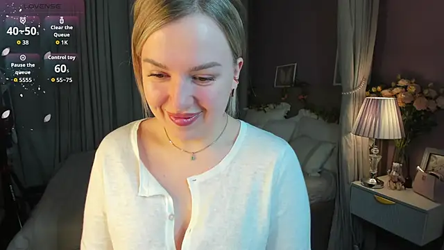 Nikki Kai online show from 11.17.25