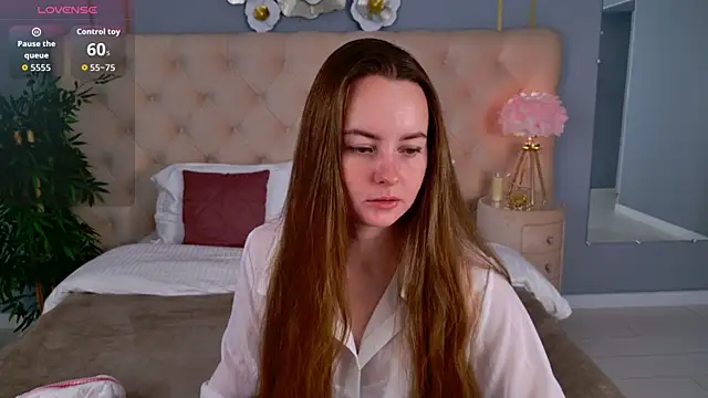 Snapshot of JaniceCollins chatting on 05.19.26 JaniceCollins online show from 05.19.26