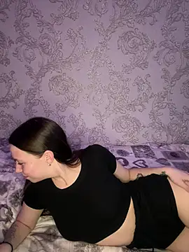 Arielle Swan online show from 02.27.25