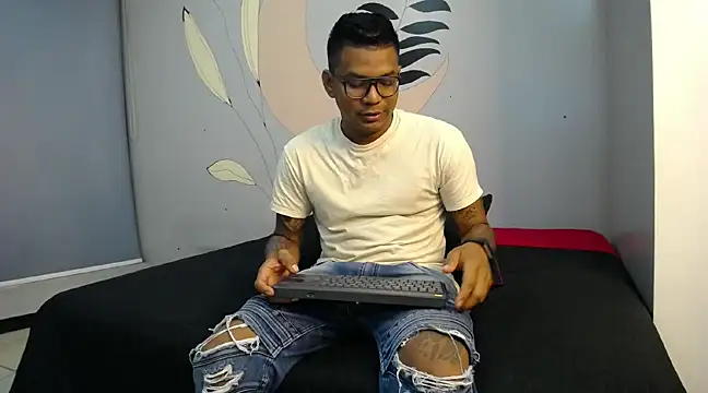 Snapshot of Saipadpuer30 chatting on 02.08.25 Saipadpuer30 online show from 02.08.25