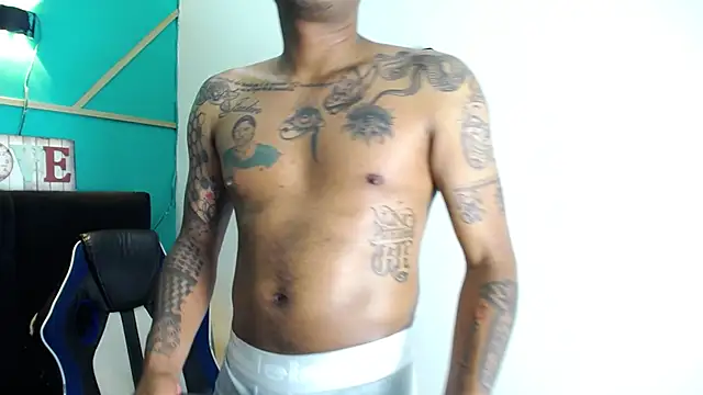 Snapshot of Saipadpuer30 chatting on 02.16.25 Saipadpuer30 online show from 02.16.25