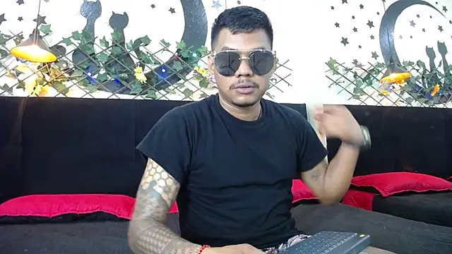 Snapshot of Saipadpuer30 chatting on 03.13.25 Saipadpuer30 online show from 03.13.25