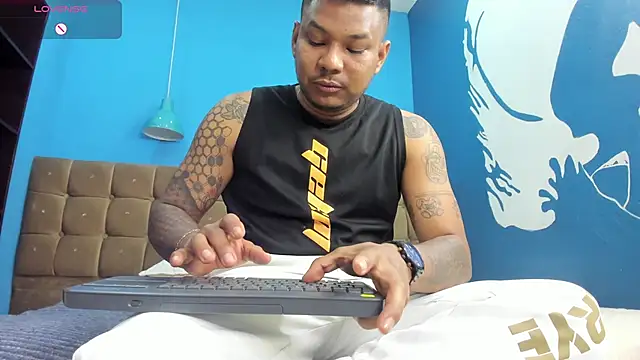 Snapshot of Saipadpuer30 chatting on 09.20.25 Saipadpuer30 online show from 09.20.25