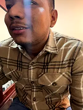 Snapshot of Saipadpuer30 chatting on 10.12.25 Saipadpuer30 online show from 10.12.25