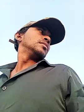 Snapshot of bigcock_thick chatting on 02.26.25 bigcock thick online show from 02.26.25