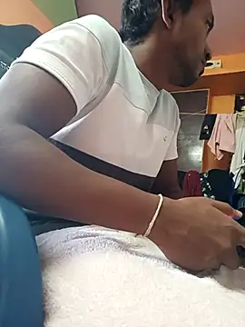 Snapshot of bigcock_thick chatting on 03.09.25 bigcock thick online show from 03.09.25