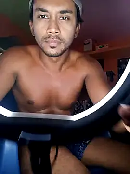 Snapshot of bigcock_thick chatting on 03.12.25 bigcock thick online show from 03.12.25