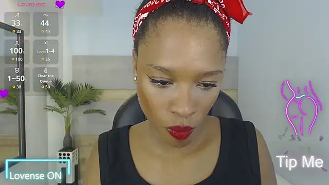 brendathompson  online show from 10.02.25