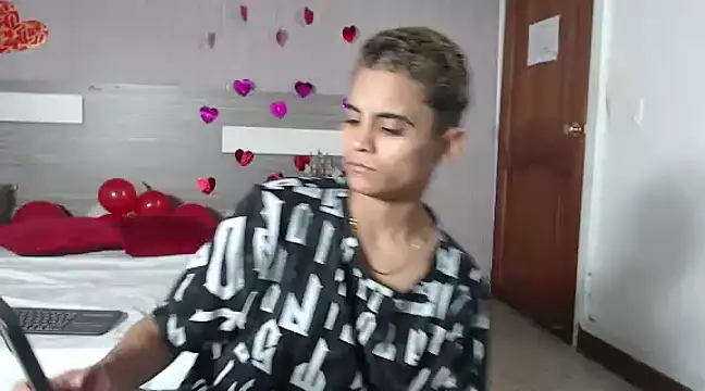 Snapshot of Liiamthompson chatting on 02.19.25 Liiamthompson online show from 02.19.25