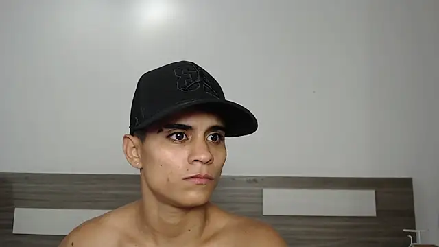 Snapshot of Liiamthompson chatting on 09.24.25 Liiamthompson online show from 09.24.25