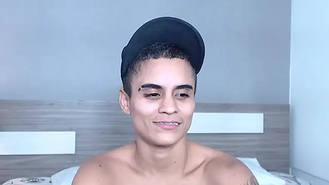 Snapshot of Liiamthompson chatting on 10.03.25 Liiamthompson online show from 10.03.25