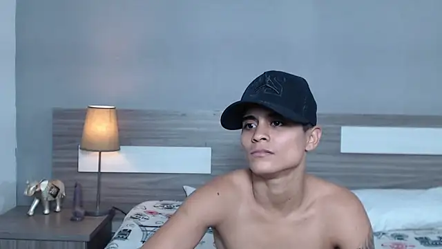 Snapshot of Liiamthompson chatting on 10.06.25 Liiamthompson online show from 10.06.25