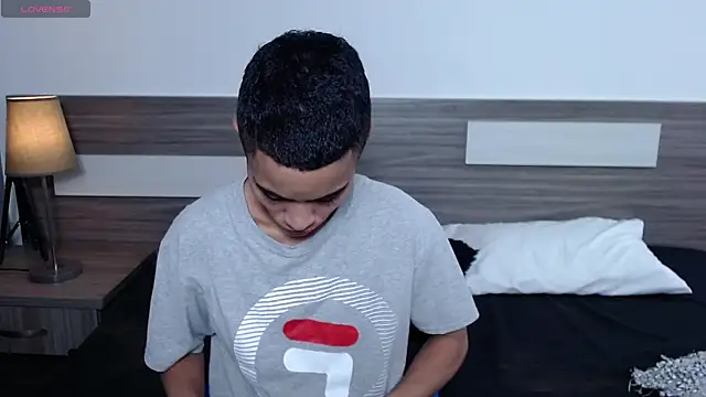 Snapshot of Liiamthompson chatting on 11.05.25 Liiamthompson online show from 11.05.25