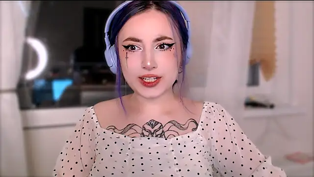 purplewitch online show from 10.15.25